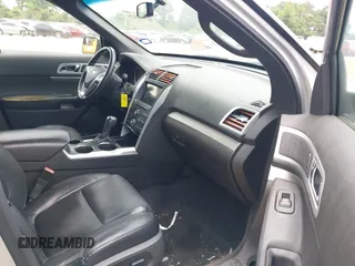 2011 Ford Explorer XLT with VIN 1FMHK7D82BGA10881, listed as a IAAI auction lot 42537124 with 187,121 mi miles and . Bid and sale history available at DreamBid. Image 5.