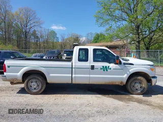 2016 Ford Super Duty F-250 SRW XLT with VIN 1FT7X2A69GEB02855, listed as a IAAI auction lot 41945973 with 176,217 mi miles. Bid and sale history available at carsss.com. Image 14.