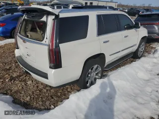2019 Cadillac Escalade Luxury with VIN 1GYS4BKJ0KR213635, listed as a Copart auction lot 47352095 with 51,453 mi miles and Salvage Title. Bid and sale history available at carsss.com. Image 3.