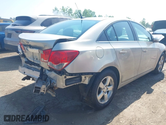 2014 Chevrolet Cruze 1LT с VIN 1G1PC5SB5E7214863, выставлен на аукционе IAAI как лот 42642718 с пробегом 132 939 миль миль и . История ставок и продаж доступна на DreamBid. Изображение 4.