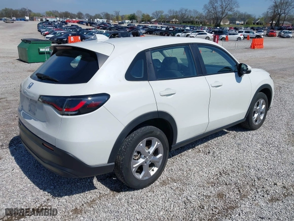 2023 Honda HR-V LX with VIN 3CZRZ2H35PM713422, listed as a IAAI auction lot 41933453 with 30,607 mi miles. Bid and sale history available at carsss.com. Image 4.