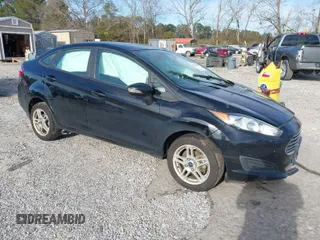 2019 Ford Fiesta SE with VIN 3FADP4BJ9KM118340, listed as a IAAI auction lot 41613597 with 95,530 mi miles. Bid and sale history available at carsss.com. Image 1.