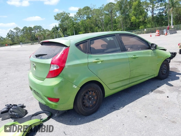 2012 Hyundai Accent SE with VIN KMHCU5AE4CU050210, listed as a IAAI auction lot 42134803 with 137,797 mi miles. Bid and sale history available at carsss.com. Image 4.