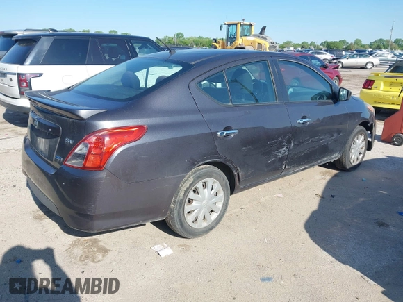 2015 Nissan Versa SV with VIN 3N1CN7AP2FL802924, listed as a IAAI auction lot 41960090 with 163,757 mi miles. Bid and sale history available at carsss.com. Image 4.