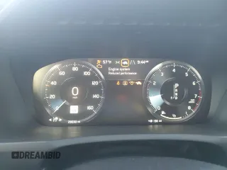 2022 Volvo XC90 Inscription with VIN YV4A221L5N1858808, listed as a Copart auction lot 74584894 with 29,330 mi miles and Salvage title. Bid and sale history available at DreamBid. Image 9.