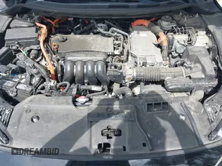 2018 Honda Clarity Plug-In Hybrid with VIN JHMZC5F10JC014054, listed as a IAAI auction lot 41932195 with 100,643 mi miles. Bid and sale history available at carsss.com. Image 10.