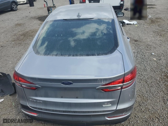 2020 Ford Fusion SE with VIN 3FA6P0HD8LR229680, listed as a Copart auction lot 44243015 with 56,935 mi miles and Non Repairable. Bid and sale history available at carsss.com. Image 6.