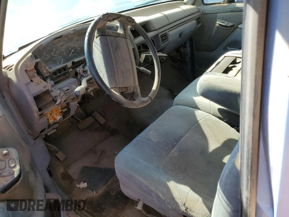 1996 Ford F-150 z VIN 1FTEX15N3TKA24720, wystawiony jako Copart lot #46451575 z przebiegiem Nie podano mil oraz Czysty tytuł • Clean title. Historia ofert i sprzedaży dostępna na DreamBid. Obrazek 7.