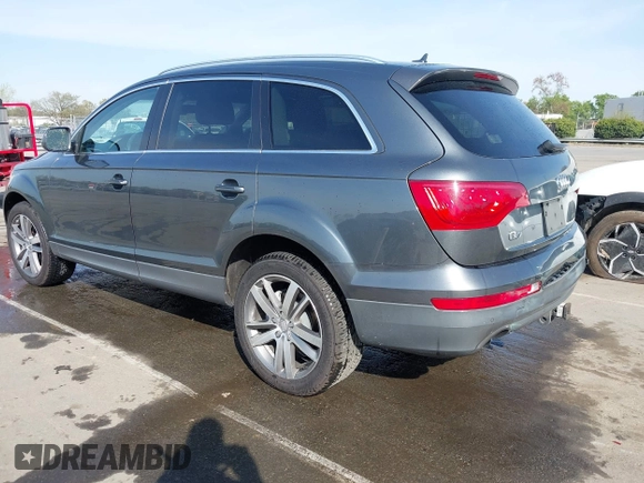 2013 Audi Q7 Premium Plus z VIN WA1LGBFE9DD003737, wystawiony jako IAAI lot #41888710 z przebiegiem 149 802 mil mil oraz . Historia ofert i sprzedaży dostępna na DreamBid. Obrazek 3.
