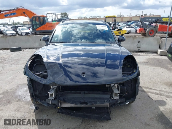 2020 Porsche Macan with VIN WP1AA2A5XLLB14757, listed as a IAAI auction lot 41731175 with 25,934 mi miles and . Bid and sale history available at DreamBid. Image 13.