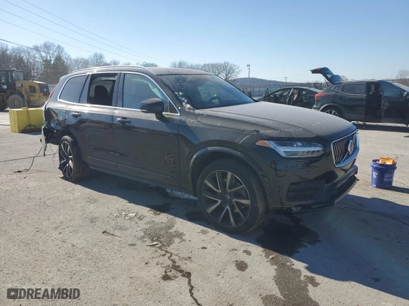2021 Volvo XC90 Momentum with VIN YV4A22PK3M1717801, listed as a Copart auction lot 88408865 with NaN miles and Clean Title. Bid and sale history available at carsss.com. Image 4.