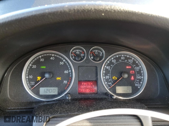 2004 Volkswagen Passat GLX with VIN WVWRH63BX4P143681, listed as a Copart auction lot 86345314 with 186,634 mi miles and Salvage title. Bid and sale history available at DreamBid. Image 9.