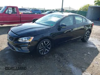 2017 Volvo S60 Dynamic z VIN YV140MTL2H2437104, wystawiony jako IAAI lot #42398891 z przebiegiem 78 162 mil mil oraz . Historia ofert i sprzedaży dostępna na DreamBid. Obrazek 2.