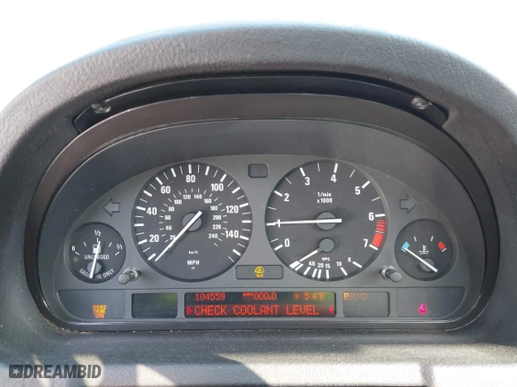 2005 BMW X5 3.0i with VIN 5UXFA13505LY15694, listed as a IAAI auction lot 42051677 with 104,559 mi miles. Bid and sale history available at carsss.com. Image 7.