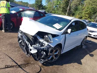 2017 Ford Focus ST with VIN 1FADP3L94HL214904, listed as a IAAI auction lot 40544868 with 77,098 mi miles and . Bid and sale history available at carsss.com. Image 2.