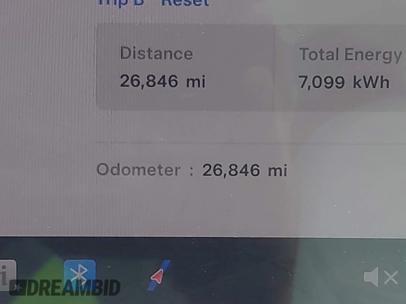 2022 Tesla Model Y Long Range z VIN 7SAYGAEE5NF428327, wystawiony jako IAAI lot #41698750 z przebiegiem 26 846 mil mil oraz . Historia ofert i sprzedaży dostępna na DreamBid. Obrazek 15.