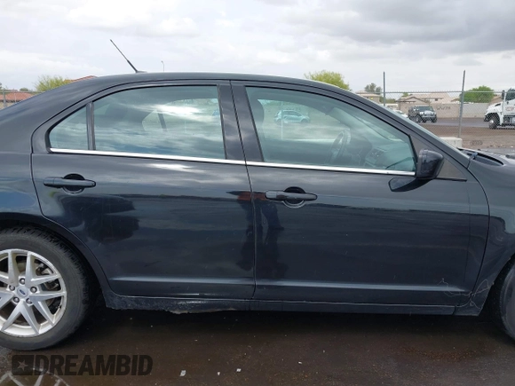 2011 Ford Fusion SEL with VIN 3FAHP0JA7BR321693, listed as a IAAI auction lot 42160193 with 163,376 mi miles and . Bid and sale history available at carsss.com. Image 14.
