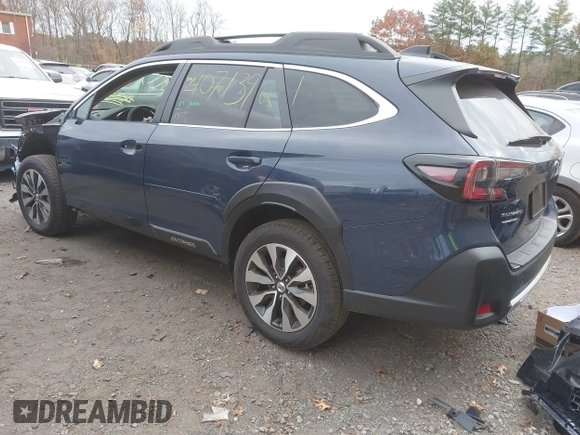 2025 Subaru Outback Limited XT with VIN 4S4BTGND2S3137989, listed as a IAAI auction lot 40713921 with 1,295 mi miles. Bid and sale history available at carsss.com. Image 3.