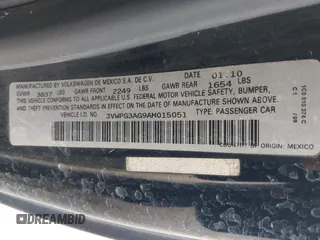2010 Volkswagen New Beetle Coupe with VIN 3VWPG3AG9AM015051, listed as a IAAI auction lot 42052771 with 163,728 mi miles. Bid and sale history available at carsss.com. Image 9.