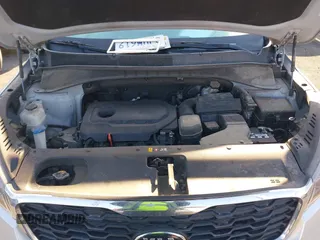 2019 Kia Sorento L with VIN 5XYPG4A30KG575383, listed as a IAAI auction lot 41958901 with 102,797 mi miles. Bid and sale history available at carsss.com. Image 10.