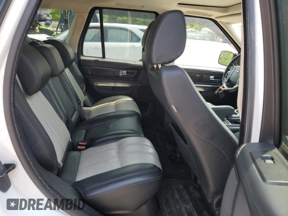 2013 Land Rover Range Rover Sport SC z VIN SALSH2E40DA778879, wystawiony jako Copart lot #59311415 z przebiegiem 132 111 mil mil oraz Tytuł czysty. Historia ofert i sprzedaży dostępna na DreamBid. Obrazek 11.