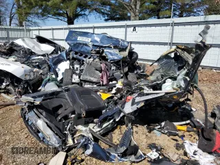 2019 Jeep Cherokee Latitude Plus with VIN 1C4PJMLX4KD471186, listed as a Copart auction lot 47097075 with Not provided miles and Salvage title. Bid and sale history available at DreamBid. Image 5.