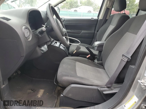 2016 Jeep Compass Sport SE с VIN 1C4NJDBB2GD778487, выставлен на аукционе Copart как лот 65284235 с пробегом 131 252 миль миль и Чистый • Clean title. История ставок и продаж доступна на DreamBid. Изображение 7.