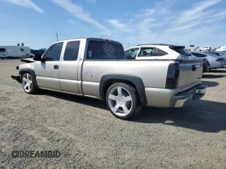 2001 Chevrolet Silverado 1500 LT with VIN 1GCEC19T01Z328774, listed as a Copart auction lot 51870105 with Not Provided miles and Salvage Title. Bid and sale history available at DreamBid. Image 2.