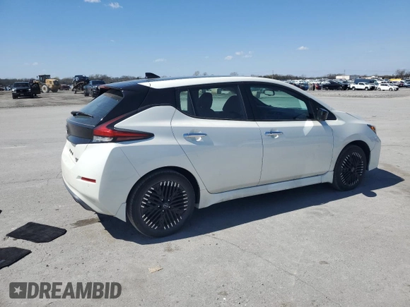 2024 Nissan LEAF SV Plus z VIN 1N4CZ1CV6RC554676, wystawiony jako Copart lot #50208455 z przebiegiem 2 920 mil mil oraz Szkoda całkowita • Salvage title. Historia ofert i sprzedaży dostępna na DreamBid. Obrazek 3.