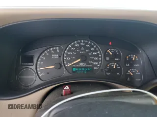 2002 Chevrolet Tahoe LS with VIN 1GNEC13V12R324266, listed as a Copart auction lot 87648155 with 204,118 mi miles and Salvage Title. Bid and sale history available at carsss.com. Image 9.
