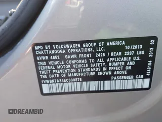 2014 Volkswagen Passat SE z VIN 1VWBN7A34EC039575, wystawiony jako IAAI lot #41234780 z przebiegiem Nie podano mil oraz . Historia ofert i sprzedaży dostępna na DreamBid. Obrazek 9.