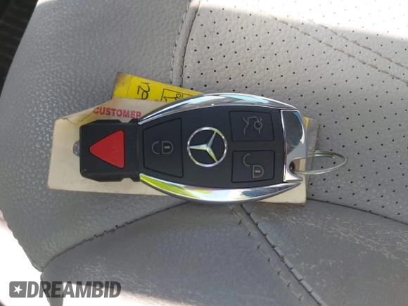 2014 Mercedes-Benz GL 450 with VIN 4JGDF7CE4EA348588, listed as a IAAI auction lot 42601136 with 129,166 mi miles and . Bid and sale history available at DreamBid. Image 11.