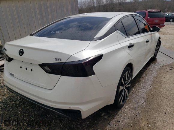 2021 Nissan Altima 2.5 SR with VIN 1N4BL4CV7MN394058, listed as a Copart auction lot 46739545 with 59,906 mi miles and Salvage Title. Bid and sale history available at carsss.com. Image 3.