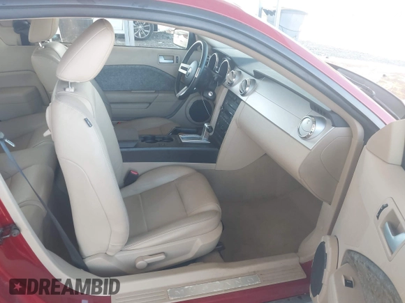 2008 Ford Mustang Deluxe with VIN 1ZVHT80N185124424, listed as a IAAI auction lot 42216870 with 45,660 mi miles and . Bid and sale history available at DreamBid. Image 5.