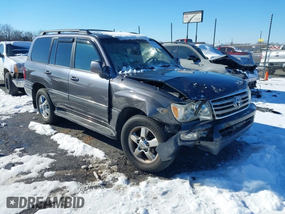 2007 Toyota Land Cruiser with VIN JTEHT05J372107212, listed as a IAAI auction lot 41281746 with 136,460 mi miles. Bid and sale history available at carsss.com. Image 1.