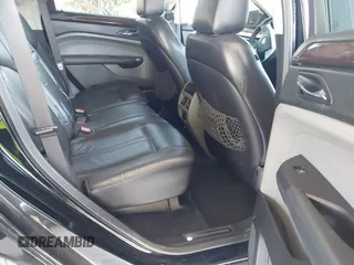 2011 Cadillac SRX Performance Collection z VIN 3GYFNBEY1BS552568, wystawiony jako IAAI lot #42321621 z przebiegiem 111 121 mil mil oraz . Historia ofert i sprzedaży dostępna na DreamBid. Obrazek 8.