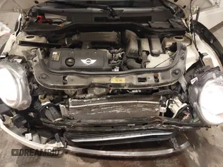 2013 MINI Roadster with VIN WMWSY1C52DT625564, listed as a IAAI auction lot 41442864 with 98,240 mi miles and . Bid and sale history available at DreamBid. Image 10.