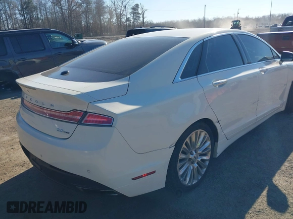 2013 Lincoln MKZ with VIN 3LN6L2G98DR805036, listed as a IAAI auction lot 40981671 with 121,079 mi miles and . Bid and sale history available at DreamBid. Image 4.