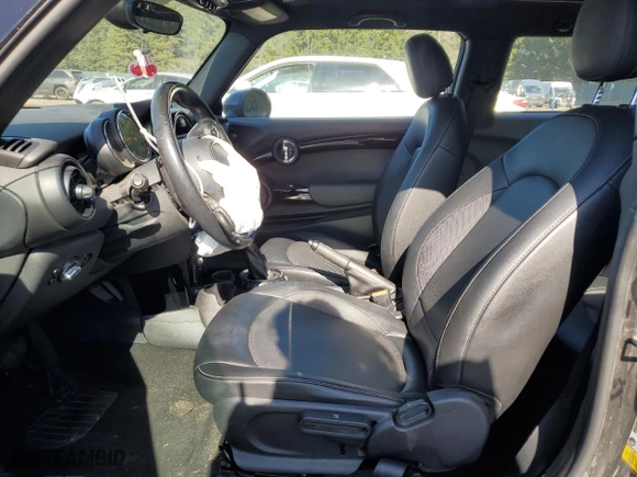 2016 MINI Cooper Hardtop with VIN WMWXP5C57G2D15083, listed as a Copart auction lot 48233015 with 96,407 mi miles and Salvage Title. Bid and sale history available at carsss.com. Image 7.
