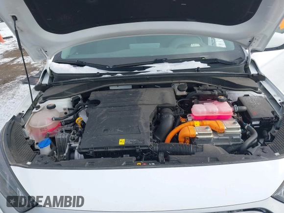 2020 Hyundai Ioniq SEL z VIN KMHC85LC4LU239732, wystawiony jako IAAI lot #41002757 z przebiegiem 76 379 mil mil oraz . Historia ofert i sprzedaży dostępna na DreamBid. Obrazek 10.