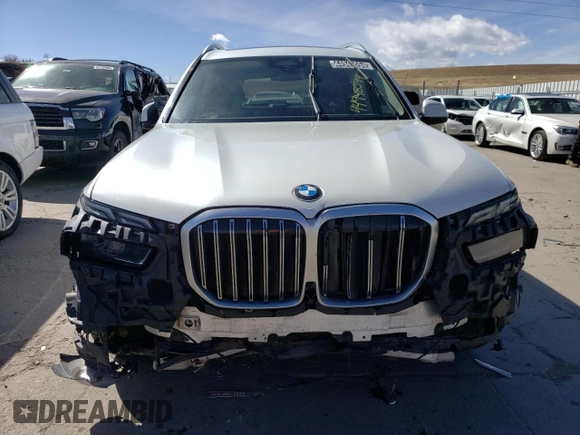 2023 BMW X7 xDrive40i z VIN 5UX23EM06P9N62562, wystawiony jako Copart lot #44948594 z przebiegiem 35 091 mil mil oraz Szkoda całkowita • Salvage title. Historia ofert i sprzedaży dostępna na DreamBid. Obrazek 5.