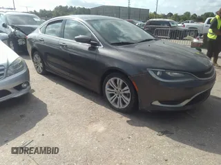 2015 Chrysler 200 Limited z VIN 1C3CCCABXFN535097, wystawiony jako IAAI lot #42346179 z przebiegiem 175 487 mil mil oraz . Historia ofert i sprzedaży dostępna na DreamBid. Obrazek 1.