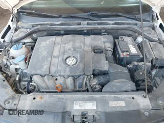 2013 Volkswagen Jetta SE with VIN 3VWDX7AJ0DM370393, listed as a IAAI auction lot 42731730 with 99,249 mi miles and . Bid and sale history available at DreamBid. Image 10.