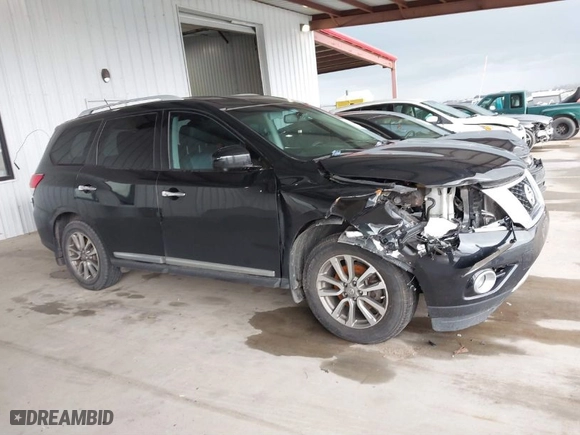 2016 Nissan Pathfinder Platinum with VIN 5N1AR2MM5GC631625, listed as a IAAI auction lot 41668488 with 171,531 mi miles. Bid and sale history available at carsss.com. Image 13.