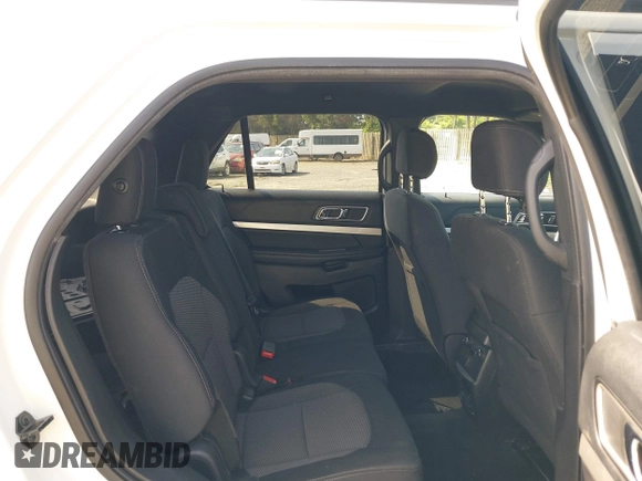 2017 Ford Explorer XLT z VIN 1FM5K8D81HGB28258, wystawiony jako IAAI lot #42613757 z przebiegiem 89 694 mil mil oraz . Historia ofert i sprzedaży dostępna na DreamBid. Obrazek 8.