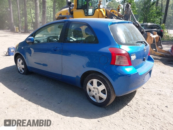 2007 Toyota Yaris z VIN JTDJT923575094820, wystawiony jako IAAI lot #42297736 z przebiegiem 201 052 mil mil oraz . Historia ofert i sprzedaży dostępna na DreamBid. Obrazek 3.