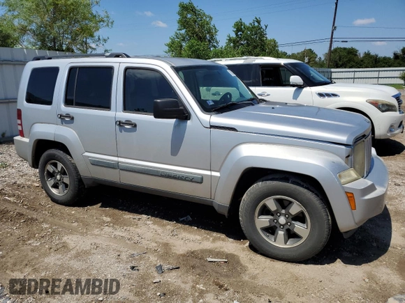 2008 Jeep Liberty Sport with VIN 1J8GN28K68W288156, listed as a Copart auction lot 70368324 with 169,570 mi miles and Clean Title. Bid and sale history available at DreamBid. Image 4.