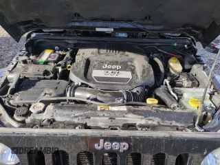 2013 Jeep Wrangler Unlimited Rubicon 10th Anniversary z VIN 1C4HJWFG6DL557085, wystawiony jako Copart lot #41693075 z przebiegiem 139 240 mil mil oraz Szkoda całkowita • Salvage title. Historia ofert i sprzedaży dostępna na DreamBid. Obrazek 11.