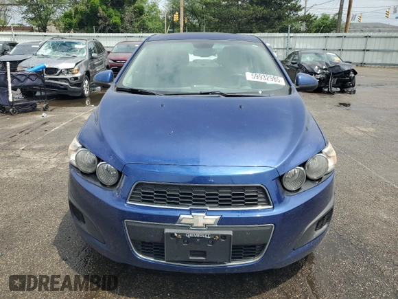 2012 Chevrolet Sonic LS z VIN 1G1JA5SH5C4192846, wystawiony jako Copart lot #59932985 z przebiegiem 122 598 mil mil oraz Szkoda całkowita • Salvage title. Historia ofert i sprzedaży dostępna na DreamBid. Obrazek 5.
