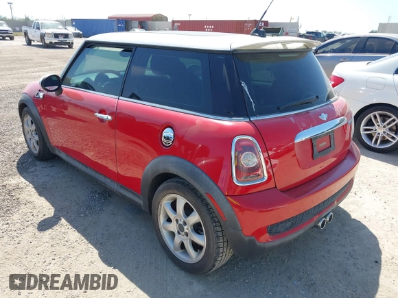2009 MINI Hardtop S with VIN WMWMF73569TW86229, listed as a IAAI auction lot 42264383 with 63,482 mi miles and . Bid and sale history available at DreamBid. Image 3.